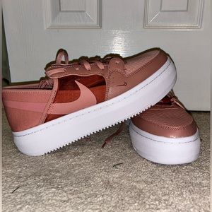 WOMEN'S NIKE COURT VISION ALTA TXT PLATFORM SNEAKERS size 12